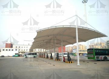 膜結(jié)構(gòu)車棚在運(yùn)用中體現(xiàn)的五大特色是什么？